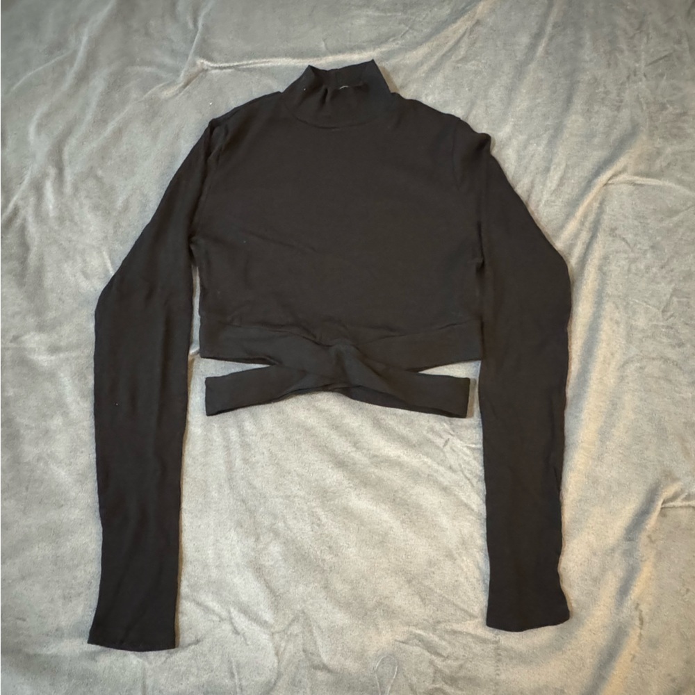 Ambiance Elegant Black High Neck Crop Top

#1322